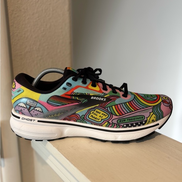 Brooks Ghost 15 Wednesday Holmes X Brooks Run With Pride Womens Size 11.5 - Picture 2 of 9